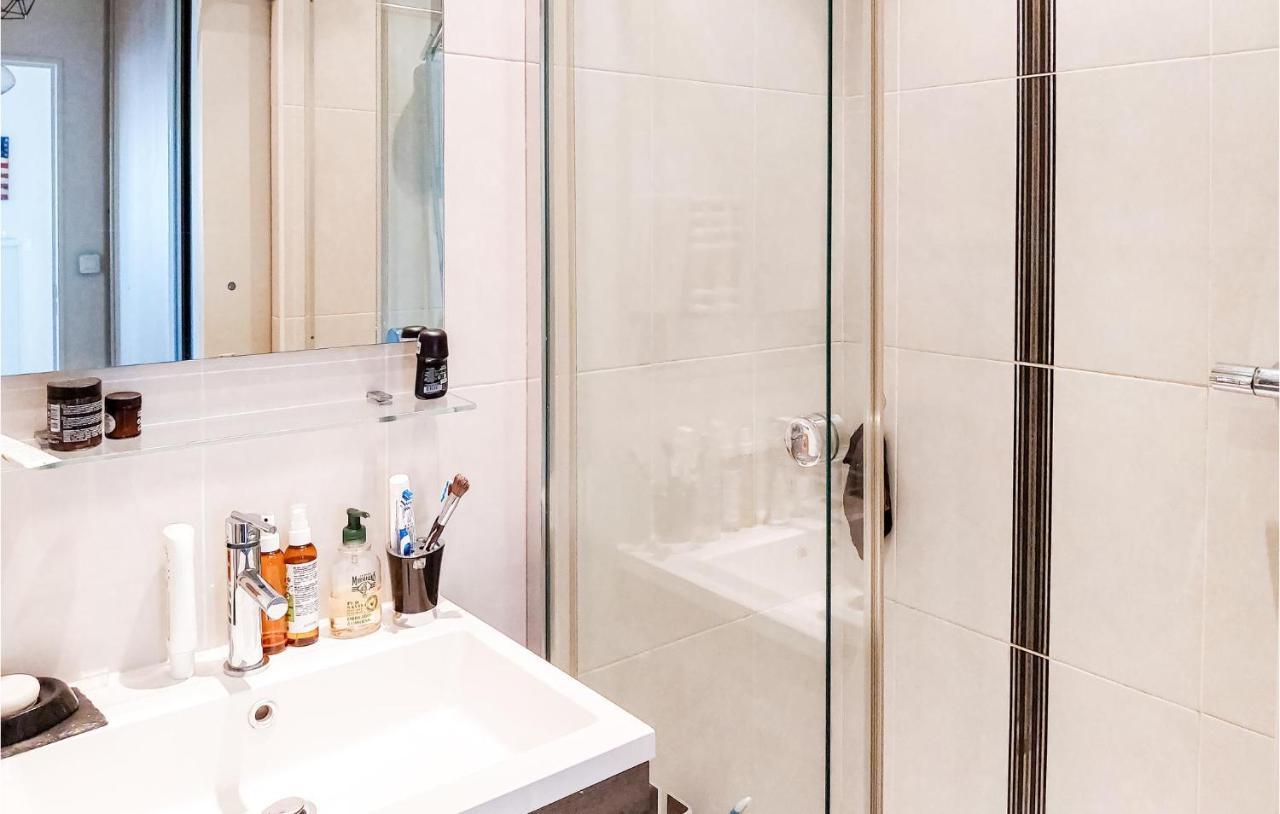 Awesome Apartment In Triel-Sur-Seine With Kitchen エクステリア 写真