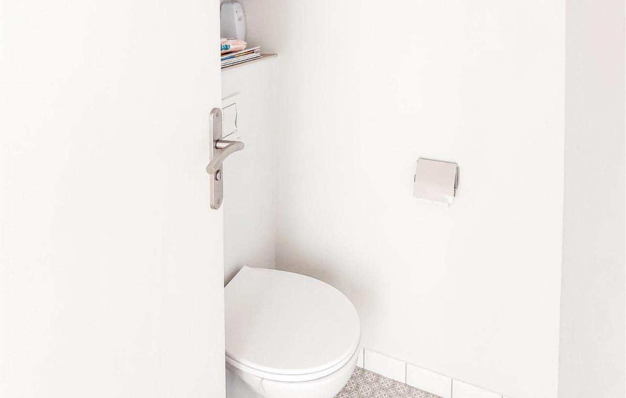 Awesome Apartment In Triel-Sur-Seine With Kitchen エクステリア 写真